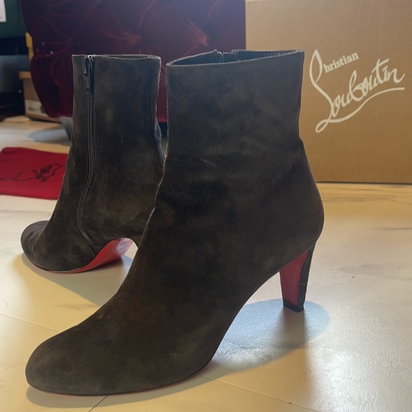 Louboutin Brown Suede Boots (37.5) - Picture 8 of 10